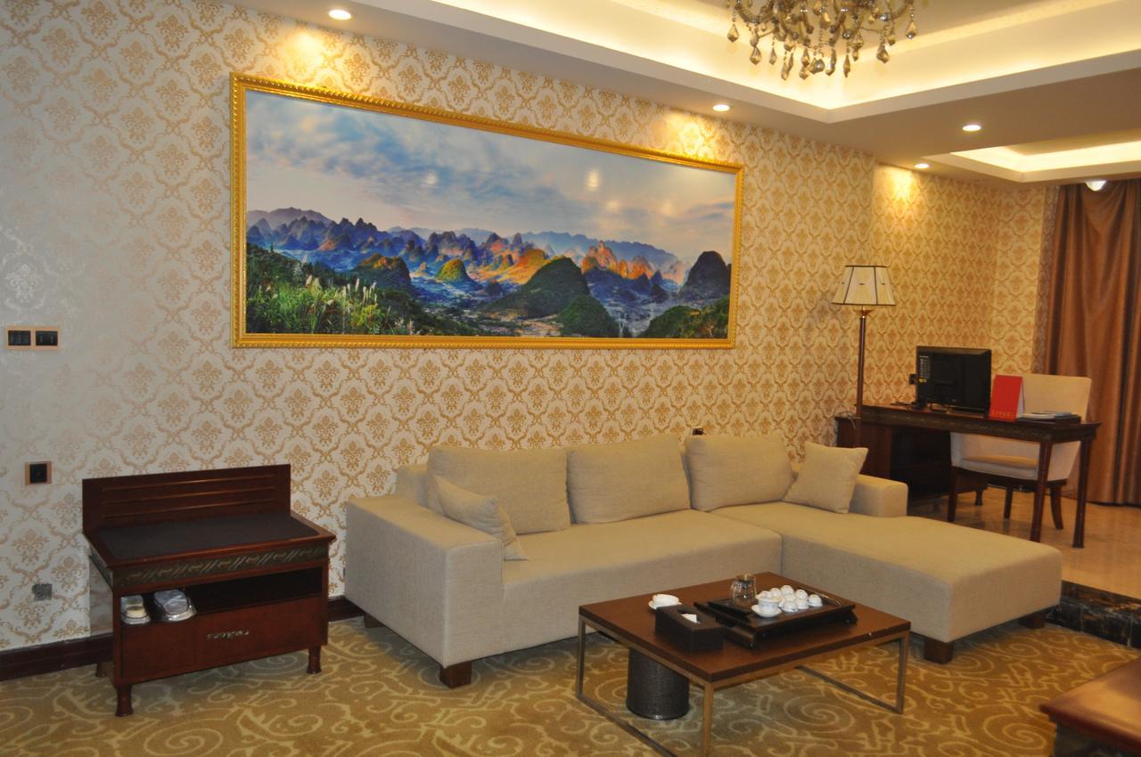 Guangdong Yao Cultural Hotel Liannan Exterior foto